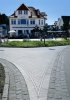 Пешеходная аллея в Санкт Питер Ординг - мостовой серый меланжевый кирпич, с выпуклым профилем